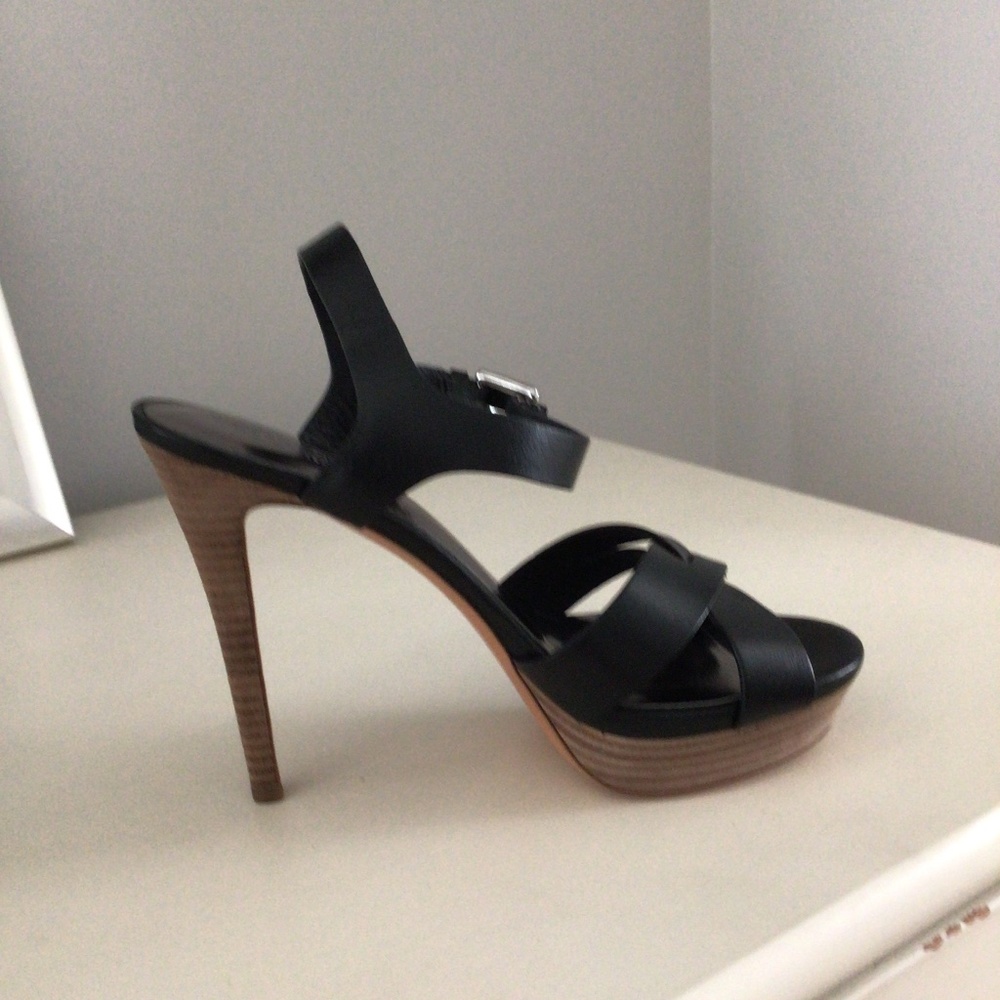 Women’s size 7.5 coach black sandals